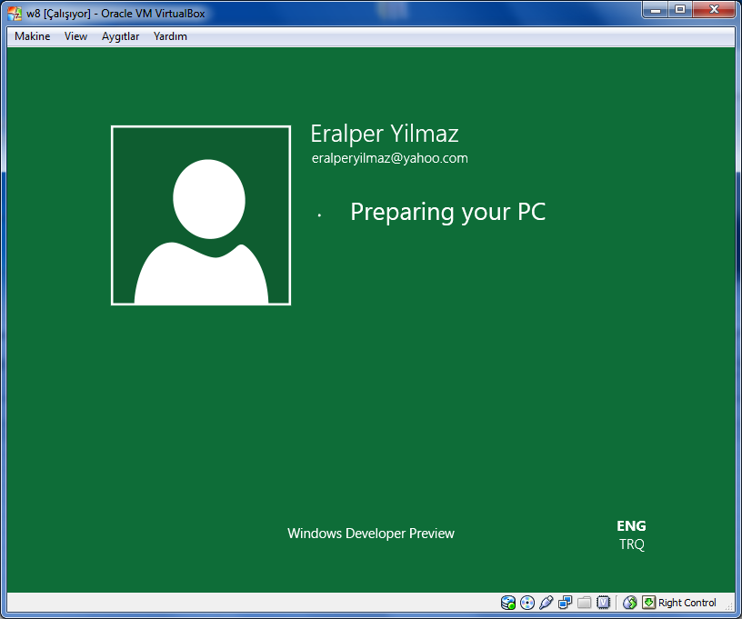 Windows 8 setup wizard is preparing for first use
